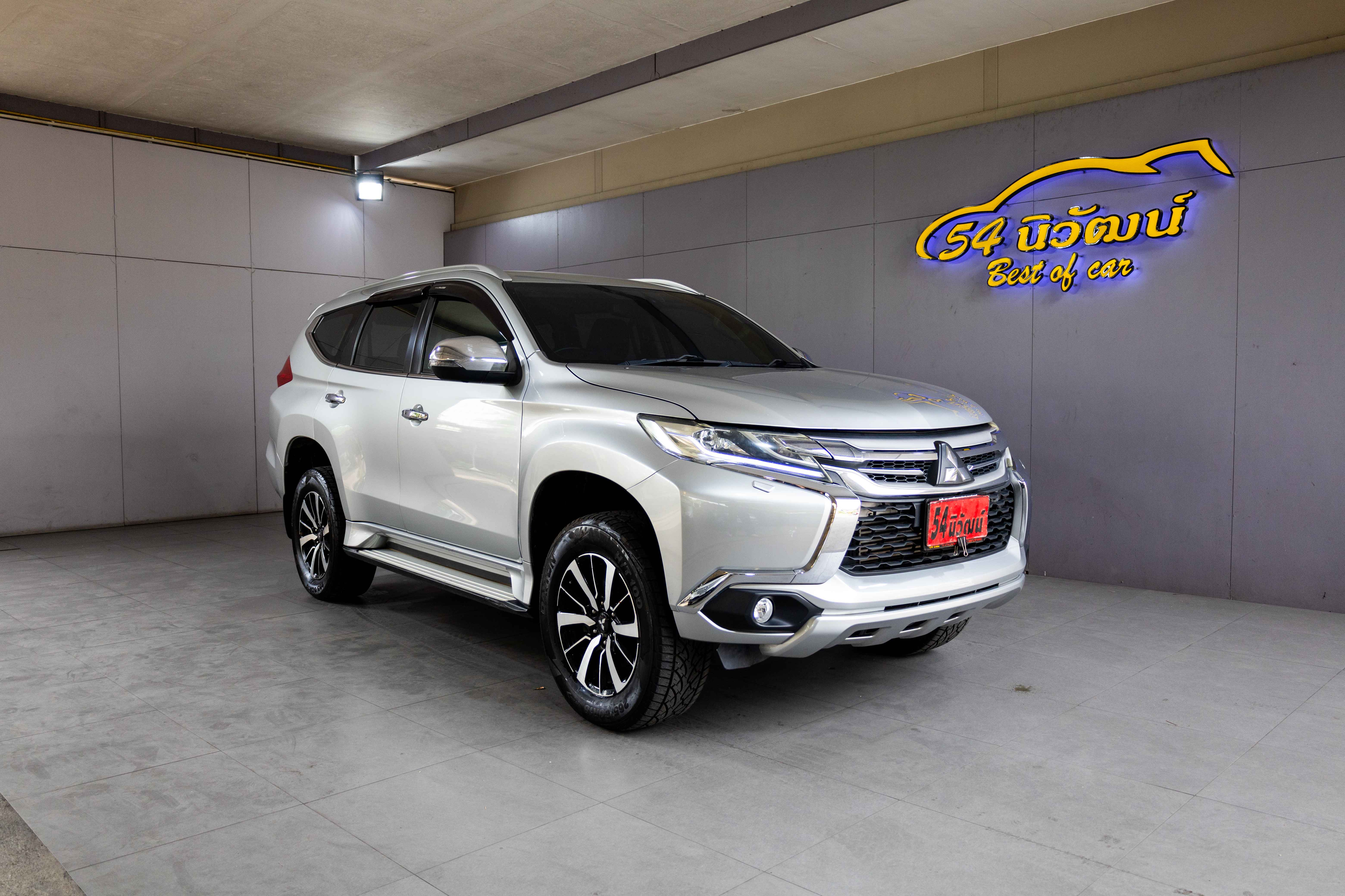 https://www.54niwat.com//uploads/car/car_5244/18a63f2462e288a7d5a53dc930e8840c.jpg